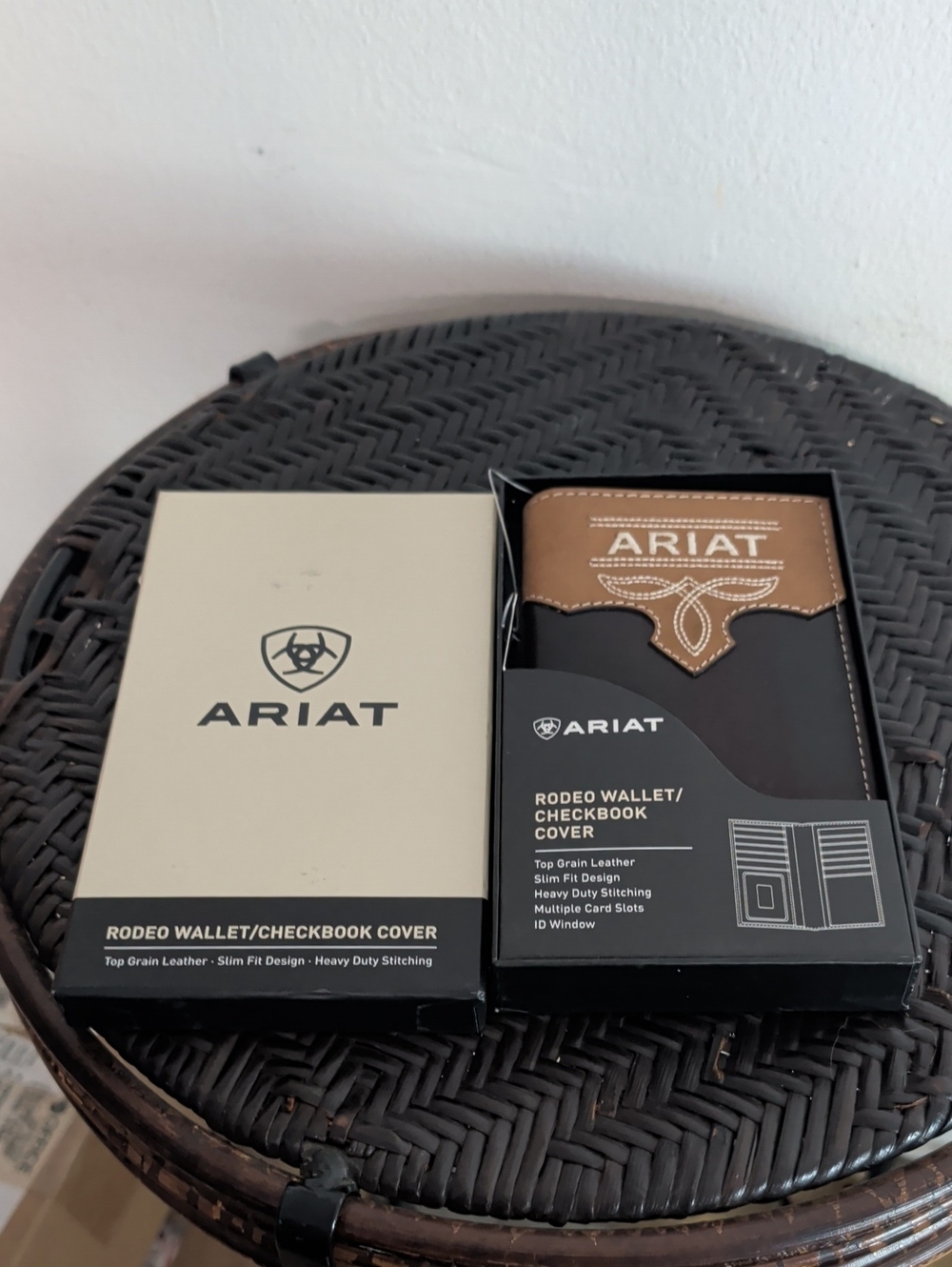 Ariat Top Grain Leather Rodeo Wallet /Checkbook NIB